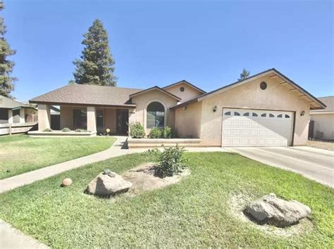 267 W Belleview Ave 11, Porterville, CA 93257. . Homes for rent porterville ca